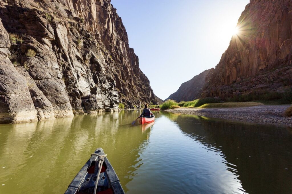 canoe-rio-grande-tour-big-bend-texas