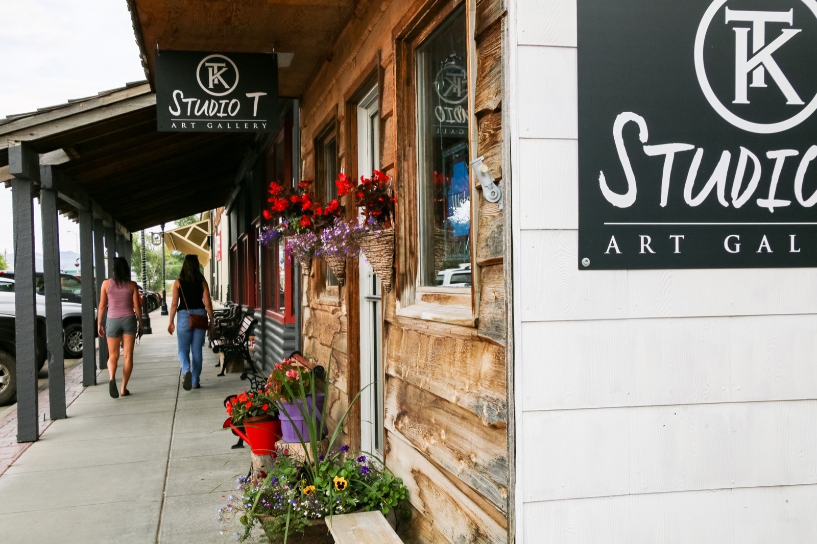 Our escape to Saratoga included adorable downtown shopping