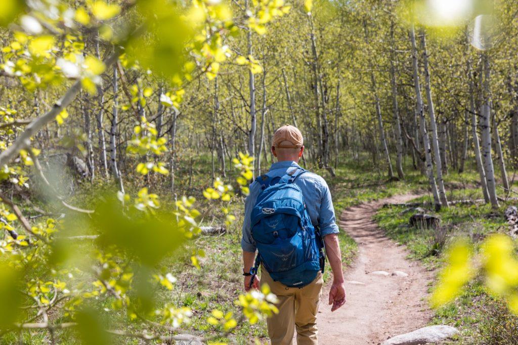 emily-sierra-2019-aspen-colorado-aspen-hiking-hunter-creek-trail-5