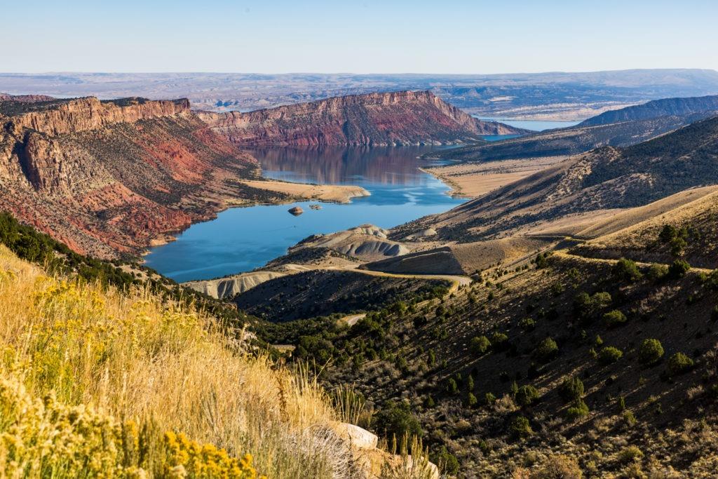flaming-gorge-roadtrip-scenic-byway-overlook