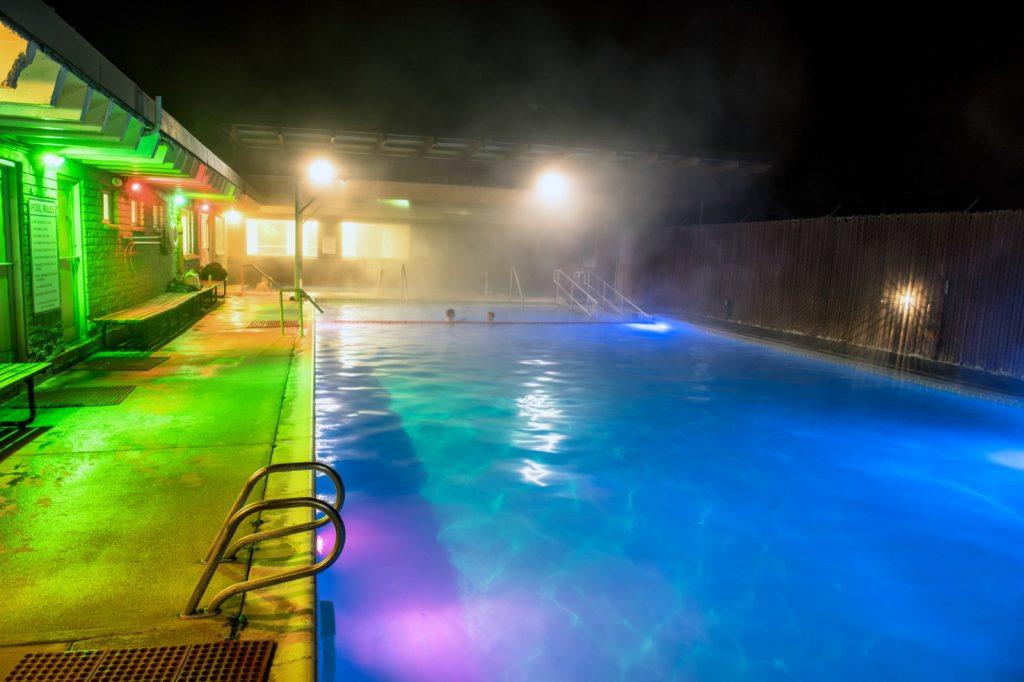 yellowstone-teton-territory-idaho-hot-springs-pool-heise-winter