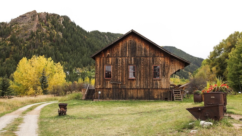 Historical building with mining artifacts in Aspen
